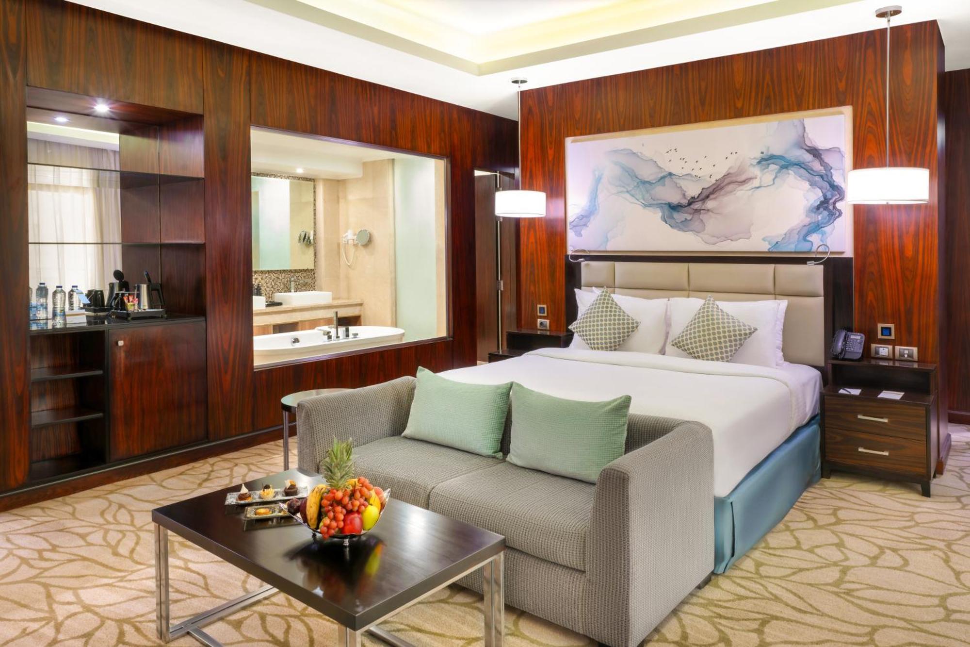 Triumph Luxury Hotel Il Il Cairo Esterno foto A suite at the hotel